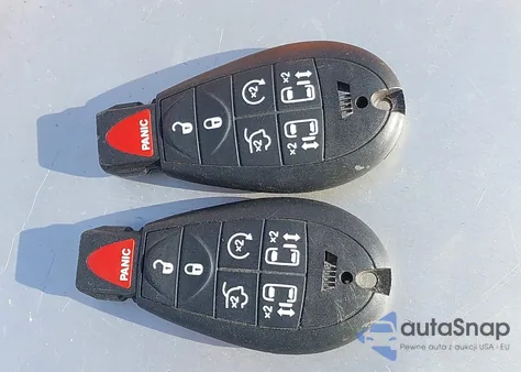 2015 Chrysler Town & Country Touring-L z USA, uszkodzony, nr VIN 2C4RC1CG8FR662758